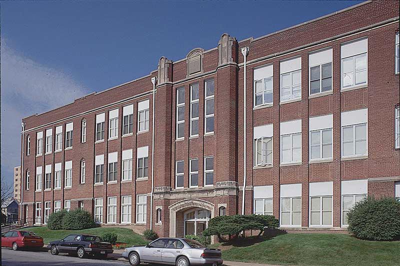 File:Park School.jpg