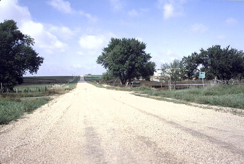 File:Crossroads Grave Site.jpg